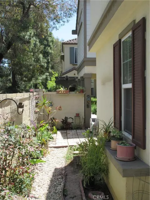 Exterior - 65 Figtree, Irvine, CA 92603 photo 7 of 18