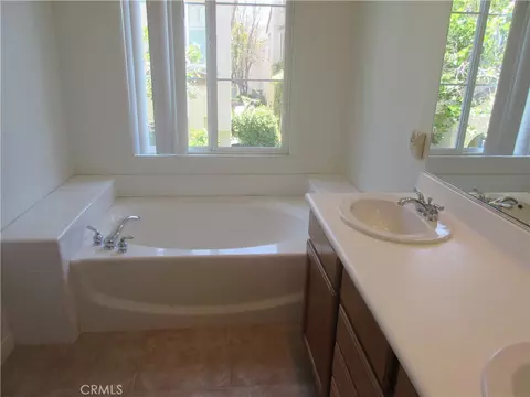 Bath - 65 Figtree, Irvine, CA 92603 photo 1 of 7