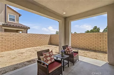 Exterior - 575 Patten Ave, Placentia, CA 92870 photo 4 of 13