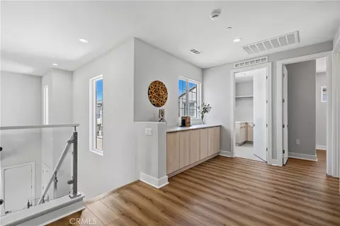Entry Way - 575 Patten Ave, Placentia, CA 92870 photo 6 of 9