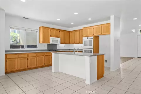 Kitchen - 19459 Hebron Ct, Riverside, CA 92508 photo 2 of 5