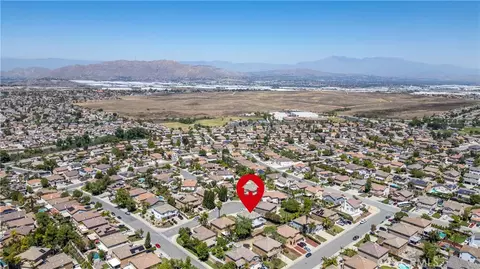 View/Area - 19459 Hebron Ct, Riverside, CA 92508 photo 8 of 10