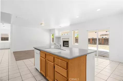 Kitchen - 19459 Hebron Ct, Riverside, CA 92508 photo 5 of 5