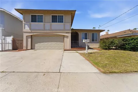 20253 Gifford St, Winnetka, CA 91306