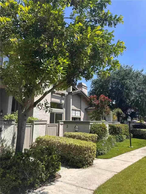 3 Moon Shadow, Irvine, CA 92603