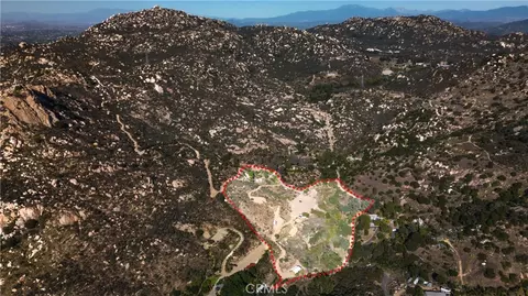 5589 Rainbow Creek Rd, Fallbrook, CA 92028 photo 3