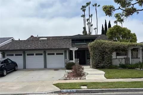 1815 Kinglet Ct, Costa Mesa, CA 92626