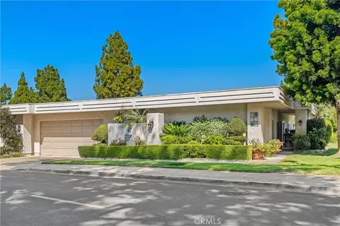 5587 Via Dicha #B, Laguna Woods, CA 92637