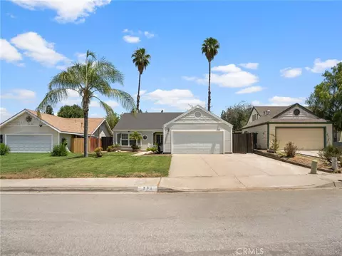 990 Torrey Pne, Colton, CA 92324