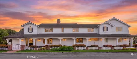 2401 Clay, Newport Beach, CA 92663
