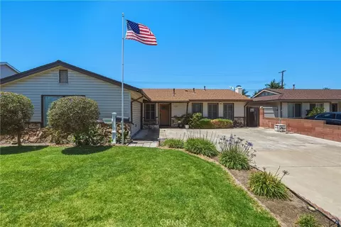 16301 Golden Gate Ln, Huntington Beach, CA 92649