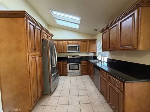 Kitchen - 25420 Sheffield Ln, Saugus, CA 91350 photo 2 of 2