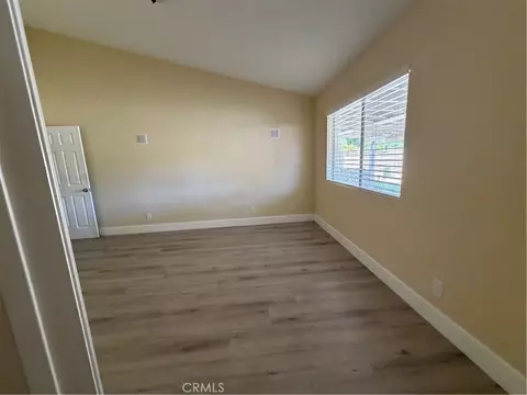 Living - 25420 Sheffield Ln, Saugus, CA 91350 photo 6 of 7