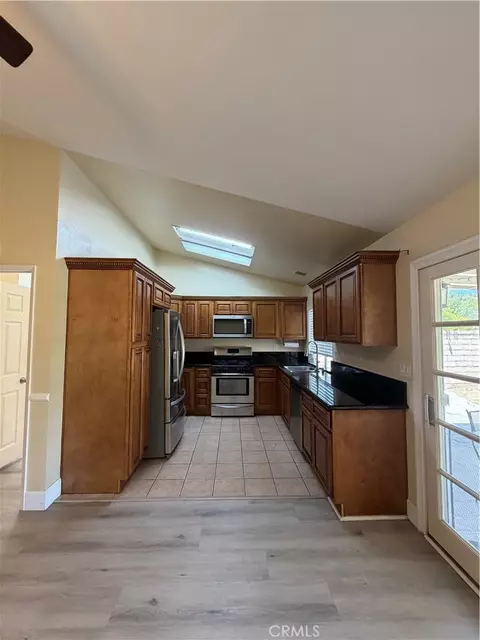 Kitchen - 25420 Sheffield Ln, Saugus, CA 91350 photo 1 of 2