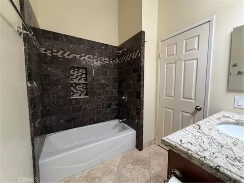 Bath - 25420 Sheffield Ln, Saugus, CA 91350 photo 4 of 4