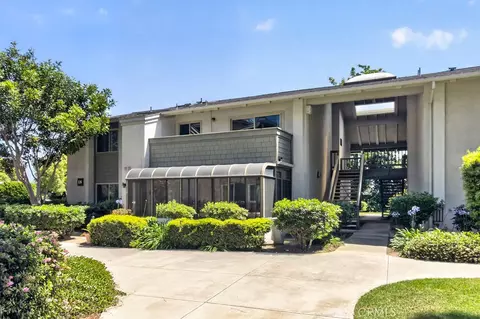 8633 Portola Ct #18F, Huntington Beach, CA 92646