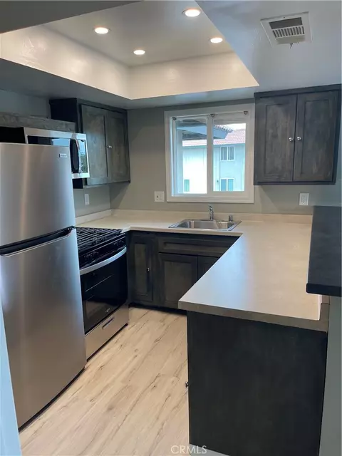 Kitchen - 5746 Tilton, Jurupa Valley, CA 92509 photo 7 of 15
