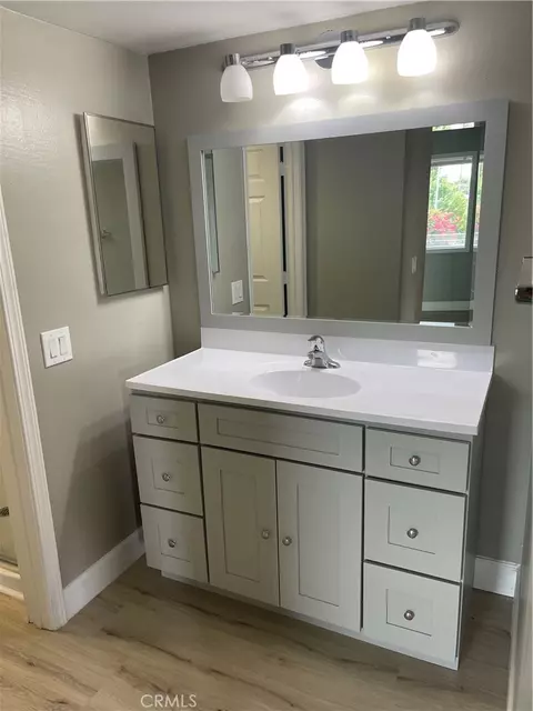 Bath - 5746 Tilton, Jurupa Valley, CA 92509 photo 2 of 10