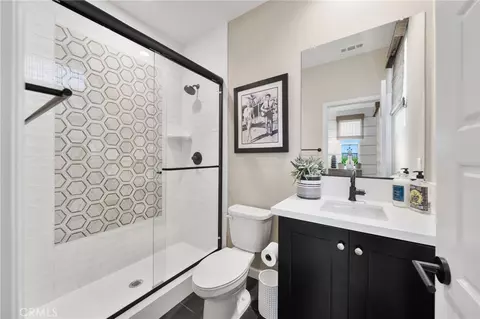 Bath - 32237 Everview, Temecula, CA 92591 photo 6 of 6
