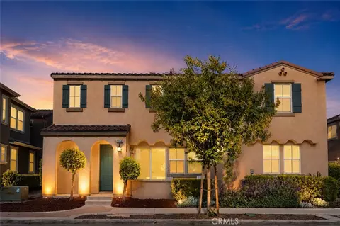 5934 Ginger Dr, Eastvale, CA 92880