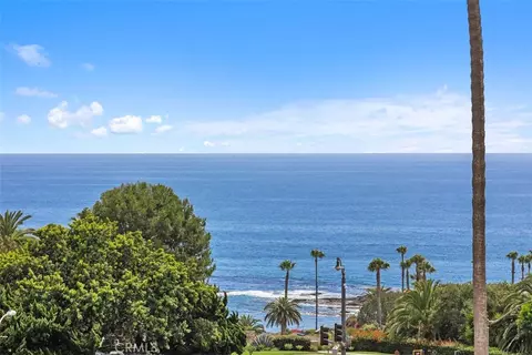 30802 Coast #D12, Laguna Beach, CA 92651
