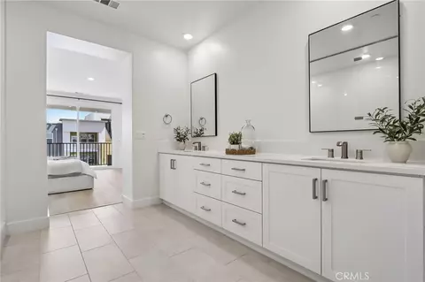Entry Way - 337 Abacus, Irvine, CA 92618 photo 4 of 6