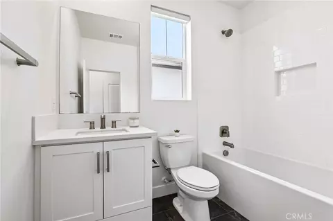 Bath - 337 Abacus, Irvine, CA 92618 photo 5 of 6