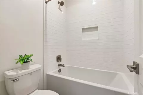 Bath - 337 Abacus, Irvine, CA 92618 photo 4 of 6