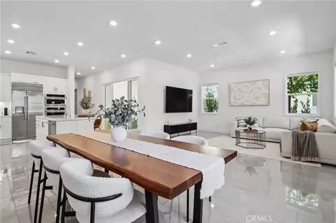 Dining - 337 Abacus, Irvine, CA 92618 photo 3 of 5