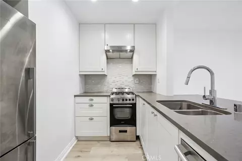 Kitchen - 288 Tangelo, Irvine, CA 92618 photo 2 of 5