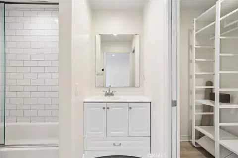 Bath - 288 Tangelo, Irvine, CA 92618 photo 2 of 2