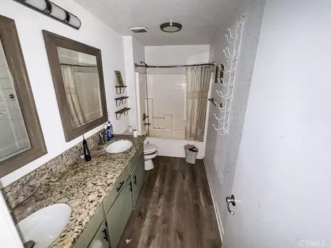 Bath - 540 Fairview Dr, Gridley, CA 95948 photo 1 of 1