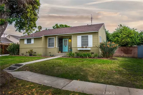 8136 Garden Grv, Reseda, CA 91335