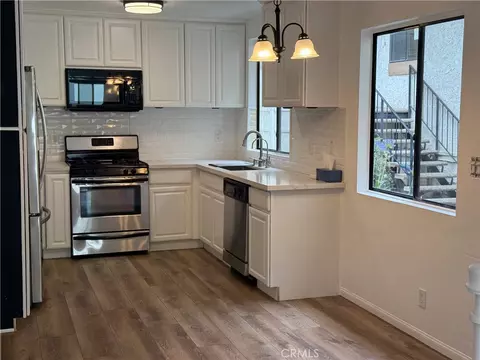 950 W Lambert #11, La Habra, CA 90631
