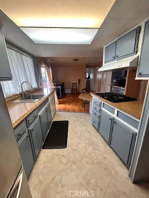 16601 S Garfield Ave #95, Paramount, CA 90723 photo 8