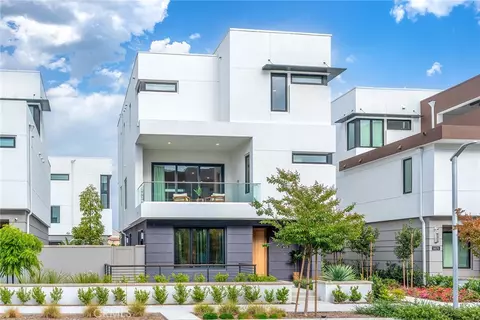 16158 Veterans Way, Tustin, CA 92782