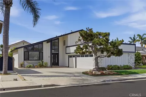 6862 Defiance Dr, Huntington Beach, CA 92647