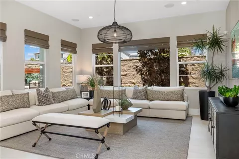 190 Amber Oak, Lake Forest, CA 92630