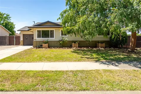 3426 Willow Ln, Anderson, CA 96007