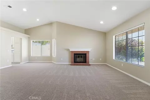 Living - 31337 Huron St, Temecula, CA 92592 photo 2 of 4