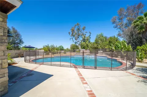 Exterior - 16639 Fox Gln, Riverside, CA 92504 photo 9 of 23