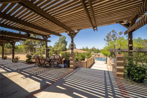 Exterior - 16639 Fox Gln, Riverside, CA 92504 photo 1 of 19