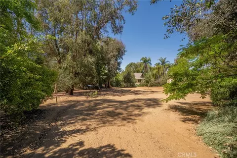 Exterior - 16639 Fox Gln, Riverside, CA 92504 photo 22 of 23