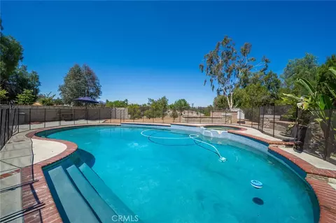 Exterior - 16639 Fox Gln, Riverside, CA 92504 photo 10 of 23
