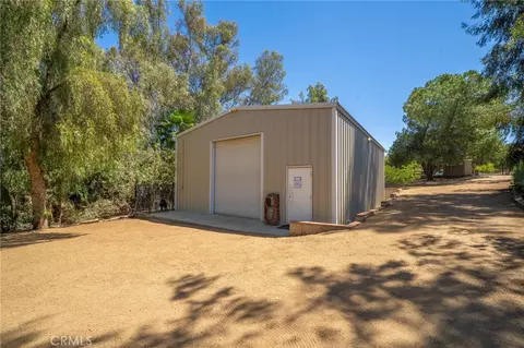 Exterior - 16639 Fox Gln, Riverside, CA 92504 photo 17 of 23