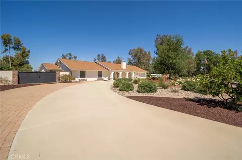 Exterior - 16639 Fox Gln, Riverside, CA 92504 photo 2 of 23