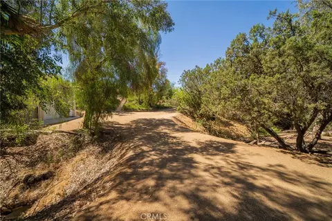 Exterior - 16639 Fox Gln, Riverside, CA 92504 photo 16 of 23