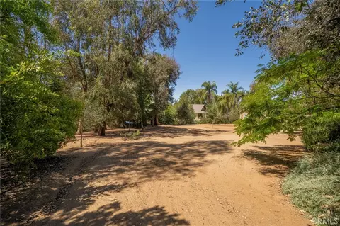 Exterior - 16639 Fox Gln, Riverside, CA 92504 photo 18 of 19