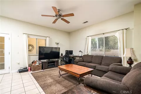 Living - 16639 Fox Gln, Riverside, CA 92504 photo 3 of 4