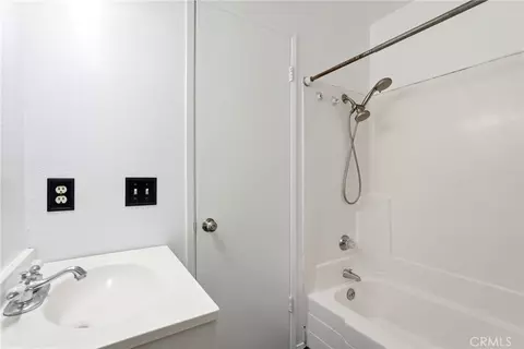 Bath - 7890 E Spring St #11E, Long Beach, CA 90815 photo 4 of 4